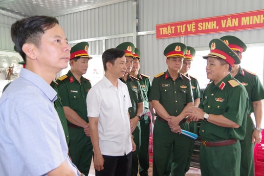 Đoàn công tác Tổng cục Hậu cần - Kỹ thuật kiểm tra công tác quân sự, quốc phòng tại phường Điện Bàn Đông và An Thắng