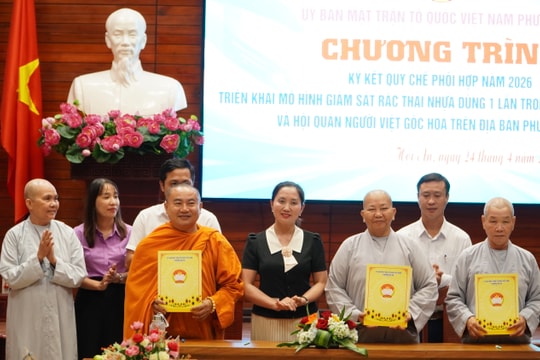 Các cơ sở tôn giáo, hội quán ở Hội An chung tay “nói không” với rác thải nhựa