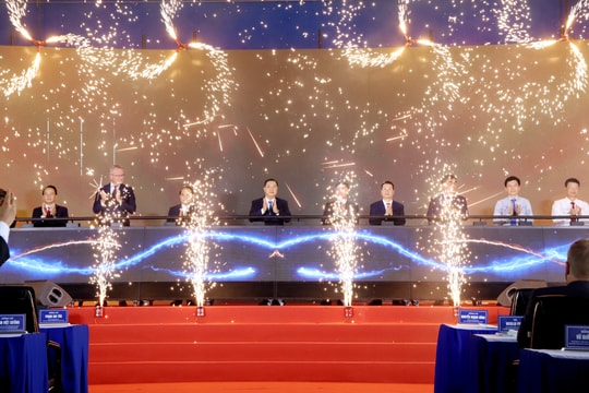 Da Nang City breaks ground on Lien Chieu container port project