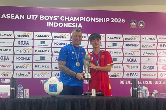 U17 Việt Nam lập kỷ lục 4 lần vô địch Đông Nam Á và màn khẩu chiến kịch tính tại V-League