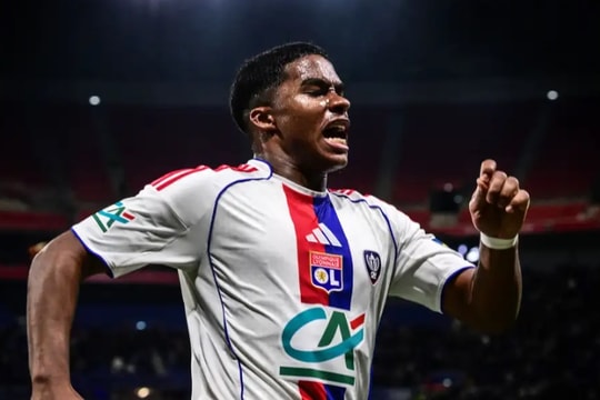 Arsenal nhắm Endrick để giải bài toán hàng công thay Viktor Gyokeres