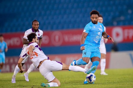 Bóng đá Việt Nam 26/4: Nguyễn Xuân Son bị bắt bài, Hà Nội FC mất đội trưởng Văn Quyết