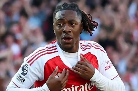 Arsenal trở lại ngôi đầu: Khoảnh khắc ma thuật của Eze giải tỏa áp lực đè nặng