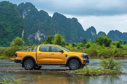 Ford Ranger 2026: Cập nhật giá lăn bánh và ưu đãi tặng 1.000 lít dầu tháng 4/2026