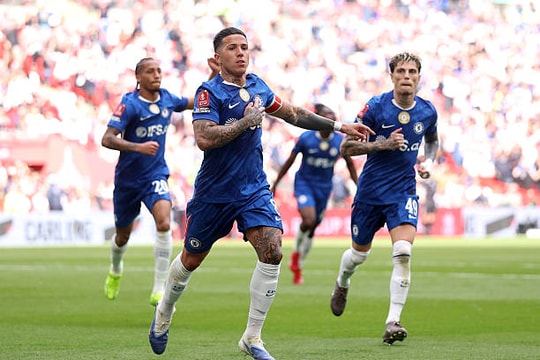 Chelsea vào chung kết FA Cup: Enzo Fernandez tỏa sáng và bước ngoặt mang tên Calum McFarlane