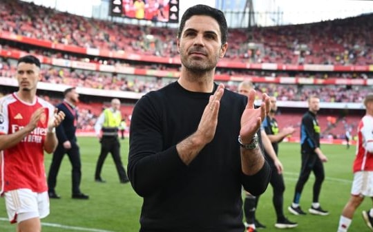 Chiếc áo bó chiến thuật: Vũ khí thép giúp Arsenal tiến gần ngôi vương Ngoại hạng Anh