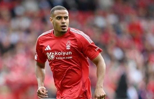 Man Utd quyết tâm chiêu mộ Murillo để giải quyết khủng hoảng hàng phòng ngự