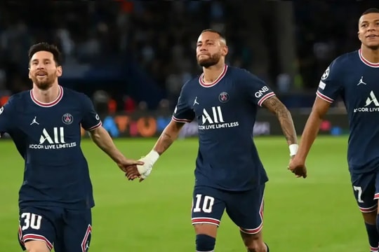 PSG sau kỷ nguyên siêu sao: Khi hệ thống Luis Enrique trở thành ngôi sao sáng nhất