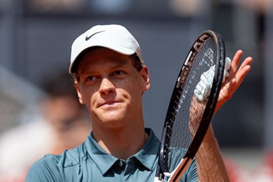 Sinner chỉ trích lịch thi đấu Madrid Open, bỏ ngỏ khả năng Alcaraz kịp dự Wimbledon