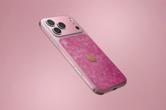 Caviar ra mắt iPhone 17 Pro Rose Collection nạm vàng và kim cương giá hơn 500 triệu đồng