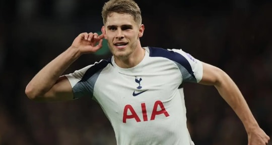 Man Utd nhắm Micky van de Ven: Phương án dự phòng cho biến số tại hàng phòng ngự