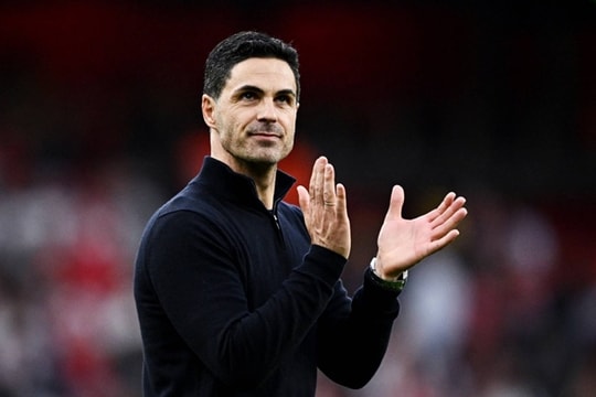 Arsenal kích hoạt kế hoạch chuyển nhượng kỷ lục với bộ đôi Endrick và Eli Junior Kroupi