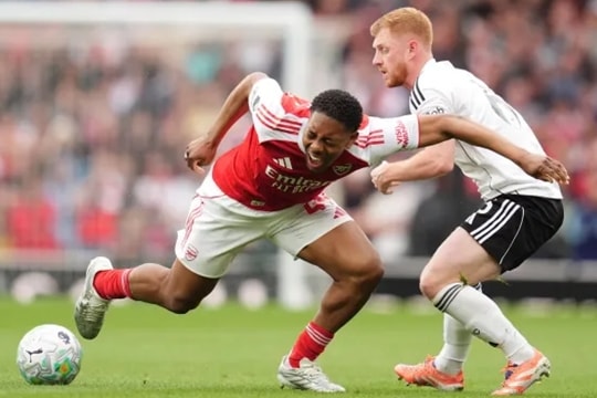 Myles Lewis-Skelly tỏa sáng trước Fulham: Bài toán nhân sự của Mikel Arteta