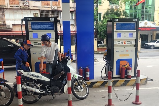 Giá xăng dầu hôm nay 5/5/2026: Bảng giá xăng dầu tại Petrolimex, PVOIL Mipec, GIANGNAMPETROL tại Đà Nẵng