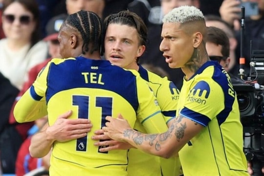 Tottenham thắng Aston Villa 2-1: Dấu ấn De Zerbi và bước ngoặt trụ hạng