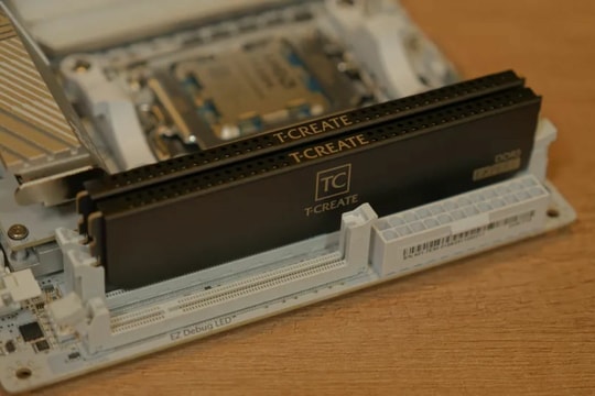 Microsoft xác nhận 32GB RAM là tiêu chuẩn mới cho máy tính chơi game từ năm 2026