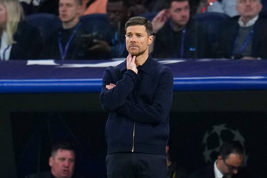 Liverpool và bài toán kỷ luật: Tại sao thất bại của Xabi Alonso tại Real Madrid là lời giải?