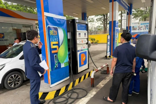 Giá xăng dầu hôm nay 7/5/2026: Bảng giá xăng dầu tại Petrolimex, PVOIL Mipec, GIANGNAMPETROL tại Đà Nẵng