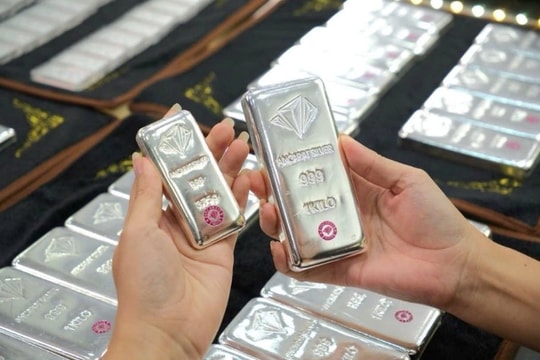 Giá bạc hôm nay 6/5 tăng vọt nhờ căng thẳng Trung Đông