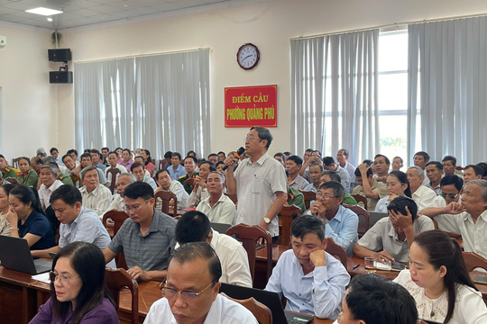 Đoàn đại biểu Quốc hội thành phố Đà Nẵng tiếp xúc cử tri phường Quảng Phú