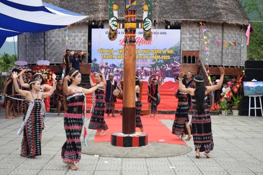 Vọng mãi tiếng chiêng bên dòng Cu Đê