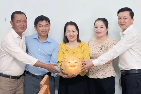 Xã Xuân Phú triển khai mô hình “Nuôi heo đất - góp yêu thương”