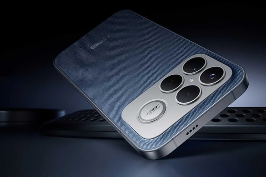 Redmi K100 lộ diện với pin 8.500mAh: Flagship mới của Xiaomi sẽ không còn giá rẻ?