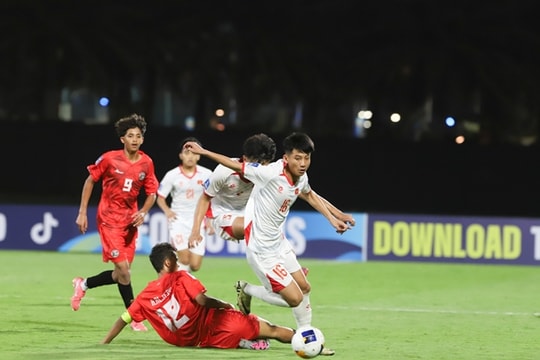 U17 Việt Nam hạ Yemen 1-0: Khoảnh khắc tỏa sáng của Đậu Quang Hưng và ngôi đầu bảng xứng đáng