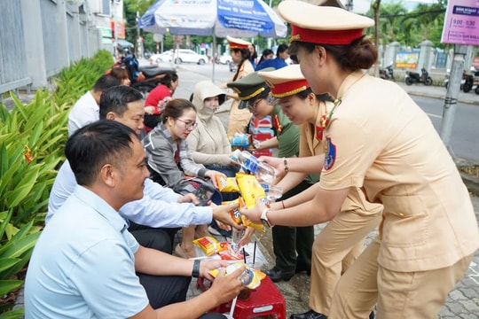 Cộng đồng sẵn sàng tiếp sức