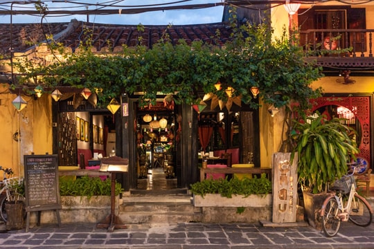 Chau Kitchen and Bar - Điểm hẹn ẩm thực Fusion nổi bật giữa lòng phố cổ Hội An