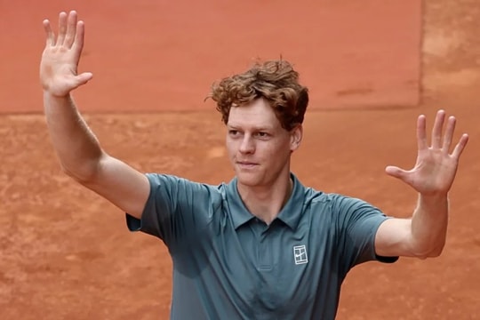 Jannik Sinner thống trị ATP và kịch bản bất bại cả năm nếu Alcaraz không trở lại