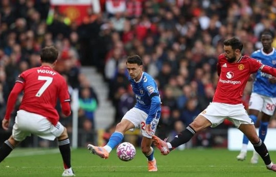 Sunderland đối đầu Man Utd: Bruno Fernandes hướng tới kỷ lục kiến tạo lịch sử