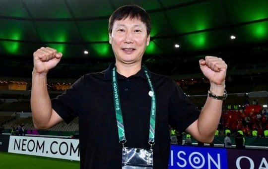 Làn sóng sao Việt kiều tiếp sức HLV Kim Sang-sik: Giải bài toán chiều sâu cho tuyển Việt Nam