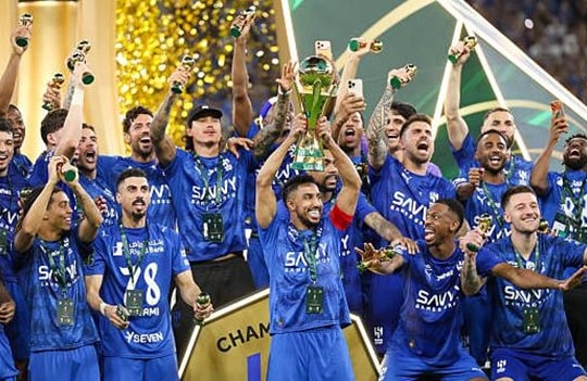 Al Hilal ngược dòng hạ Al Kholood 2-1 để chính thức lên ngôi vô địch King's Cup