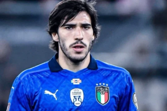 MU quyết tâm sở hữu Sandro Tonali, Real Madrid sẵn sàng đổi Tchouameni lấy Rodri