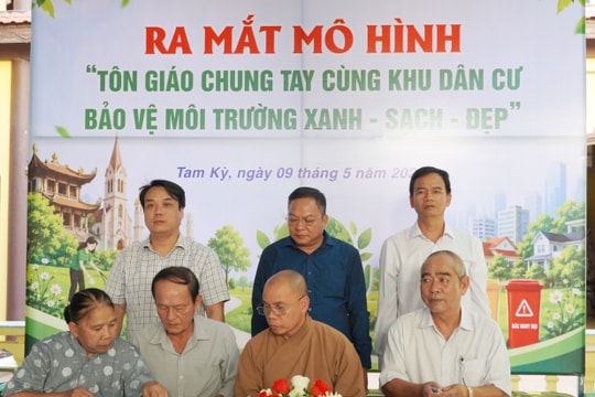 Phường Tam Kỳ ra mắt mô hình tôn giáo chung tay cùng khu dân cư bảo vệ môi trường