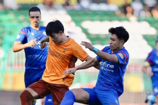 PVF-CAND thắng kịch tính HAGL 2-1 để thắp lại hy vọng trụ hạng
