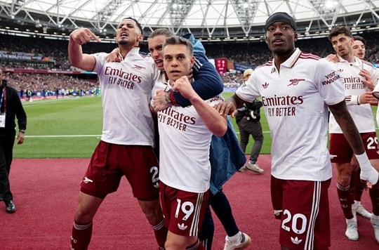 Arsenal tiến gần chức vô địch Ngoại hạng Anh sau chiến thắng kịch tính trước West Ham