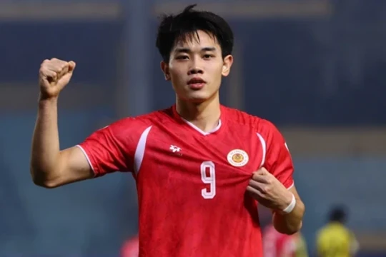 Nguyễn Đình Bắc bùng nổ: Từ cơn khát 500 ngày đến kỷ lục săn bàn tại V-League