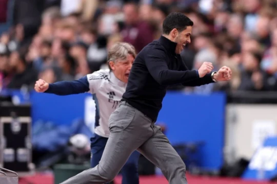 Arsenal hạ West Ham 1-0: Canh bạc mạo hiểm của Mikel Arteta giúp Pháo thủ bứt phá