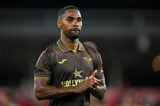 Man Utd nhắm Rico Henry thay thế Luke Shaw theo dạng chuyển nhượng tự do