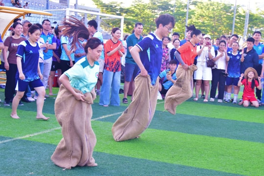 Công nhân, viên chức sôi nổi so tài thể thao