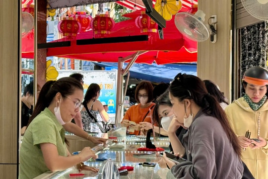 Giá vàng hôm nay 13/5/2026: Giá vàng SJC, nhẫn 9999 và vàng thế giới thứ 4