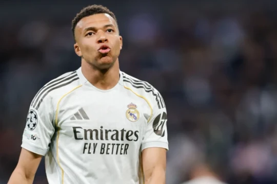 Kylian Mbappe và nghịch lý tại Real Madrid: Đỉnh cao cá nhân đối đầu vực thẳm tập thể