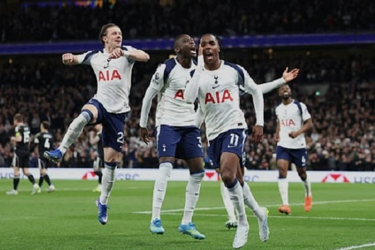 Tottenham hòa Leeds: Sai lầm của Mathys Tel và bài toán trụ hạng của De Zerbi