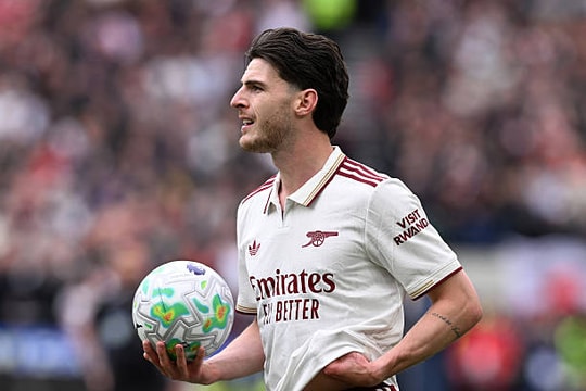Arsenal thắng kịch tính West Ham: Niềm vui không trọn vẹn vì chấn thương của Declan Rice
