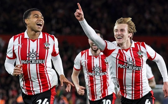 Shea Charles: Món hời 20 triệu bảng và lời giải cho bài toán trung tuyến của Manchester United