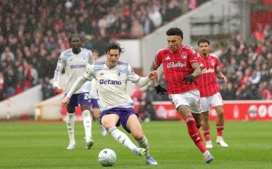 Victor Lindelof và màn lột xác ngoạn mục trong vai trò tiền vệ tại Aston Villa