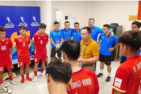 Chủ tịch VFF xốc lại tinh thần U17 Việt Nam: Quyền tự quyết vẫn nằm trong tay