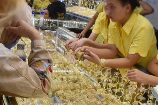 Cập nhật 08:15 sáng 13/05/2026: Giá vàng đồng loạt giảm 0,4995, thương hiệu SJC về mức 165,0005